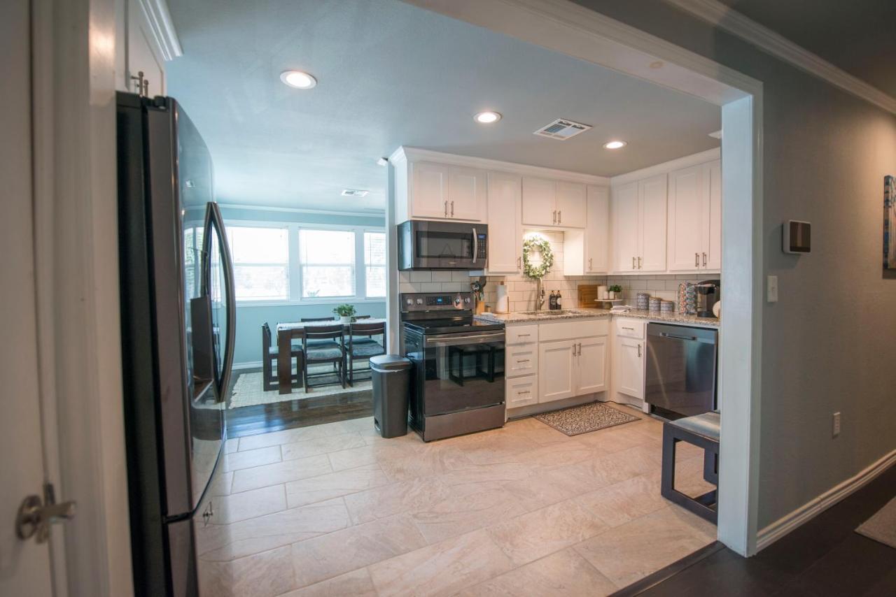 Walk To The Silos! 3 Bed 1960'S Bungalow Near Baylor 웨이코 외부 사진