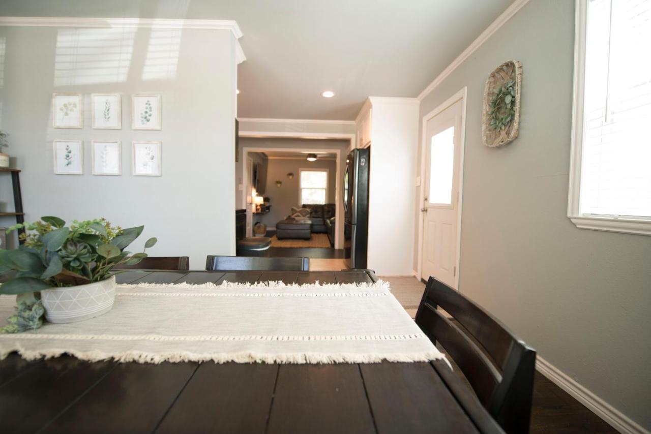 Walk To The Silos! 3 Bed 1960'S Bungalow Near Baylor 웨이코 외부 사진