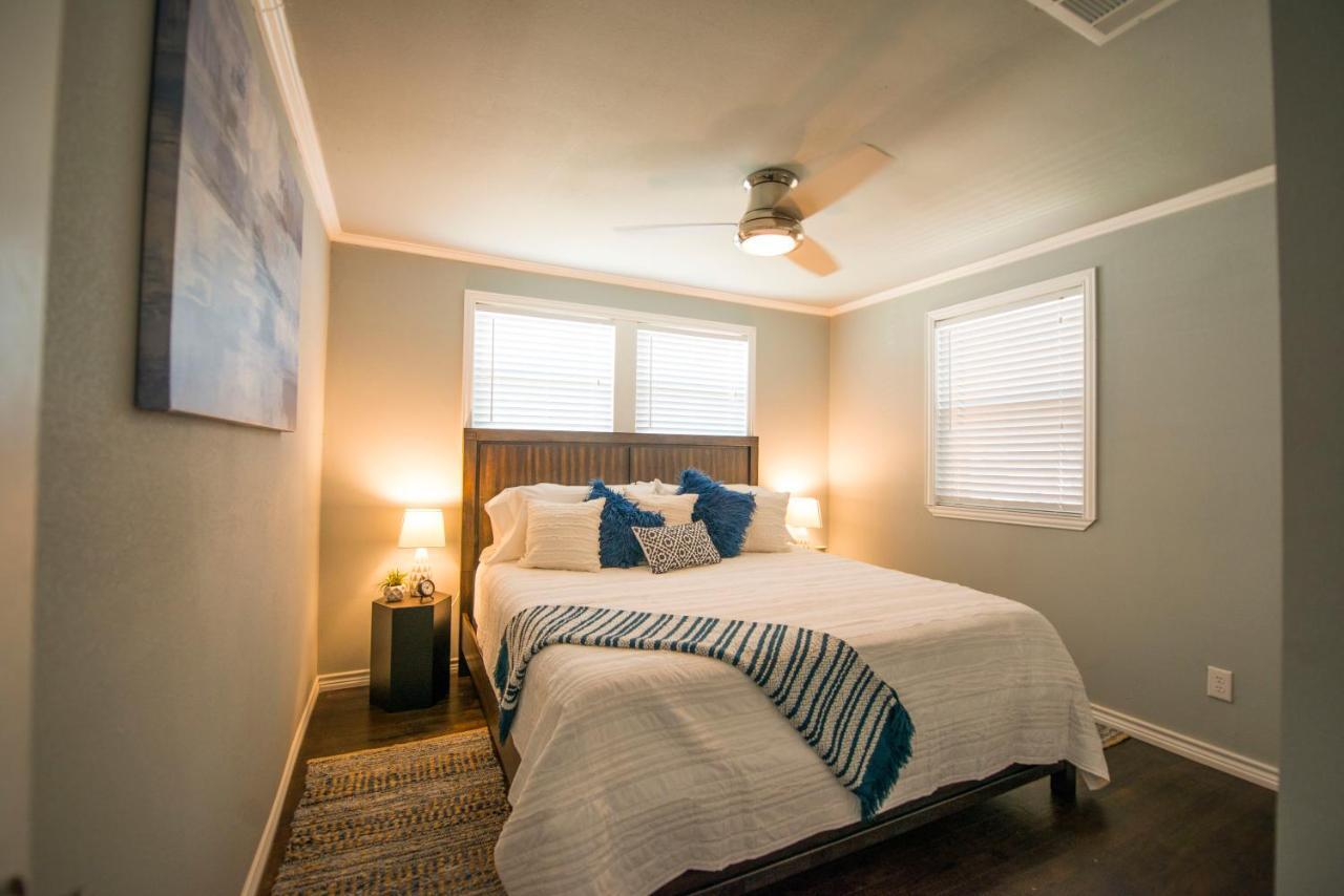 Walk To The Silos! 3 Bed 1960'S Bungalow Near Baylor 웨이코 외부 사진