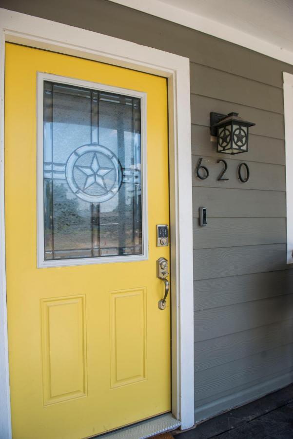 Walk To The Silos! 3 Bed 1960'S Bungalow Near Baylor 웨이코 외부 사진