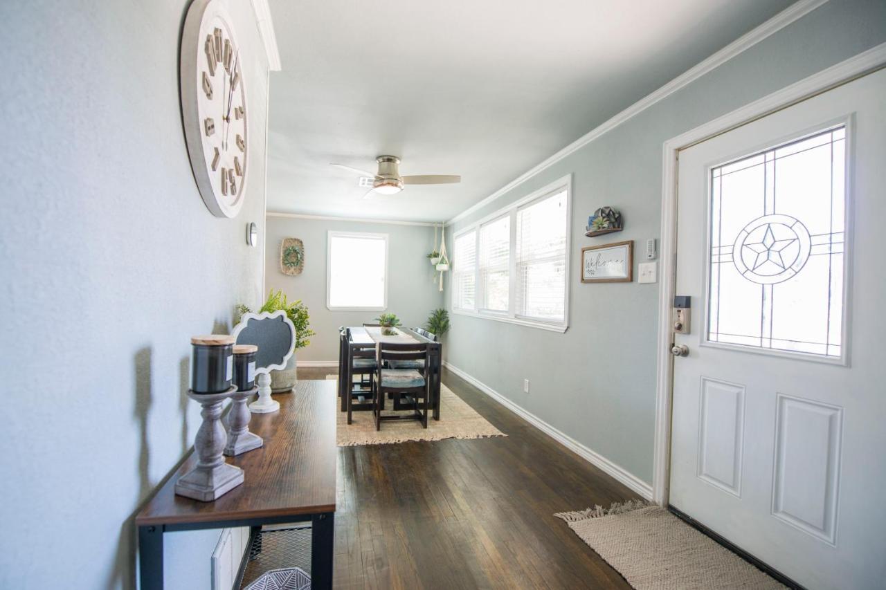 Walk To The Silos! 3 Bed 1960'S Bungalow Near Baylor 웨이코 외부 사진