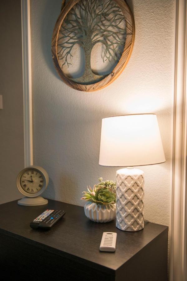 Walk To The Silos! 3 Bed 1960'S Bungalow Near Baylor 웨이코 외부 사진
