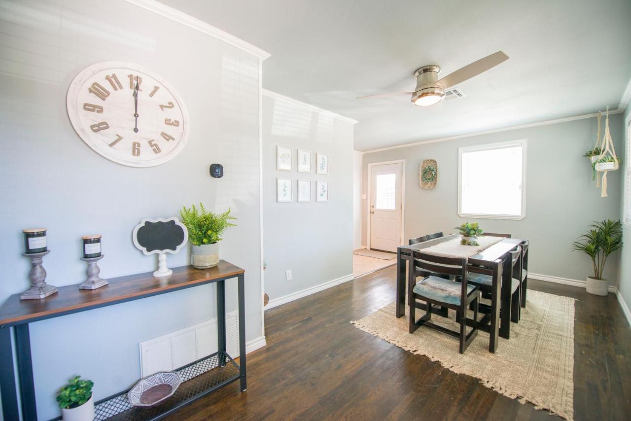 Walk To The Silos! 3 Bed 1960'S Bungalow Near Baylor 웨이코 외부 사진