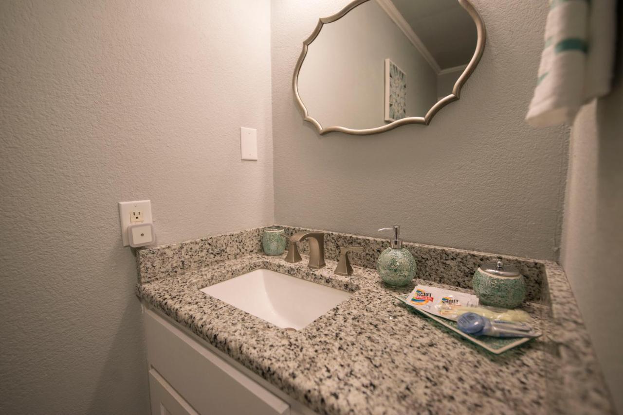 Walk To The Silos! 3 Bed 1960'S Bungalow Near Baylor 웨이코 외부 사진