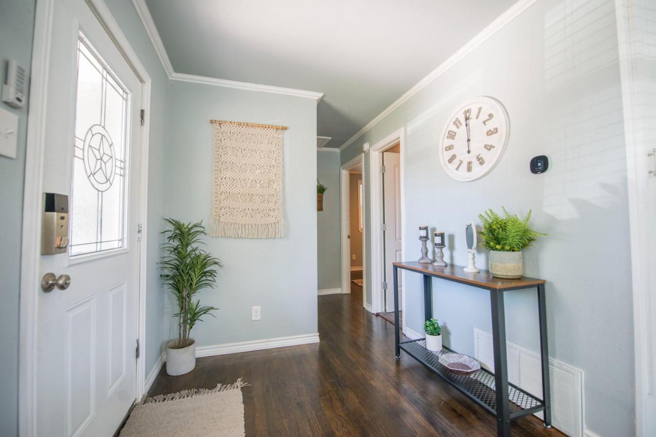 Walk To The Silos! 3 Bed 1960'S Bungalow Near Baylor 웨이코 외부 사진
